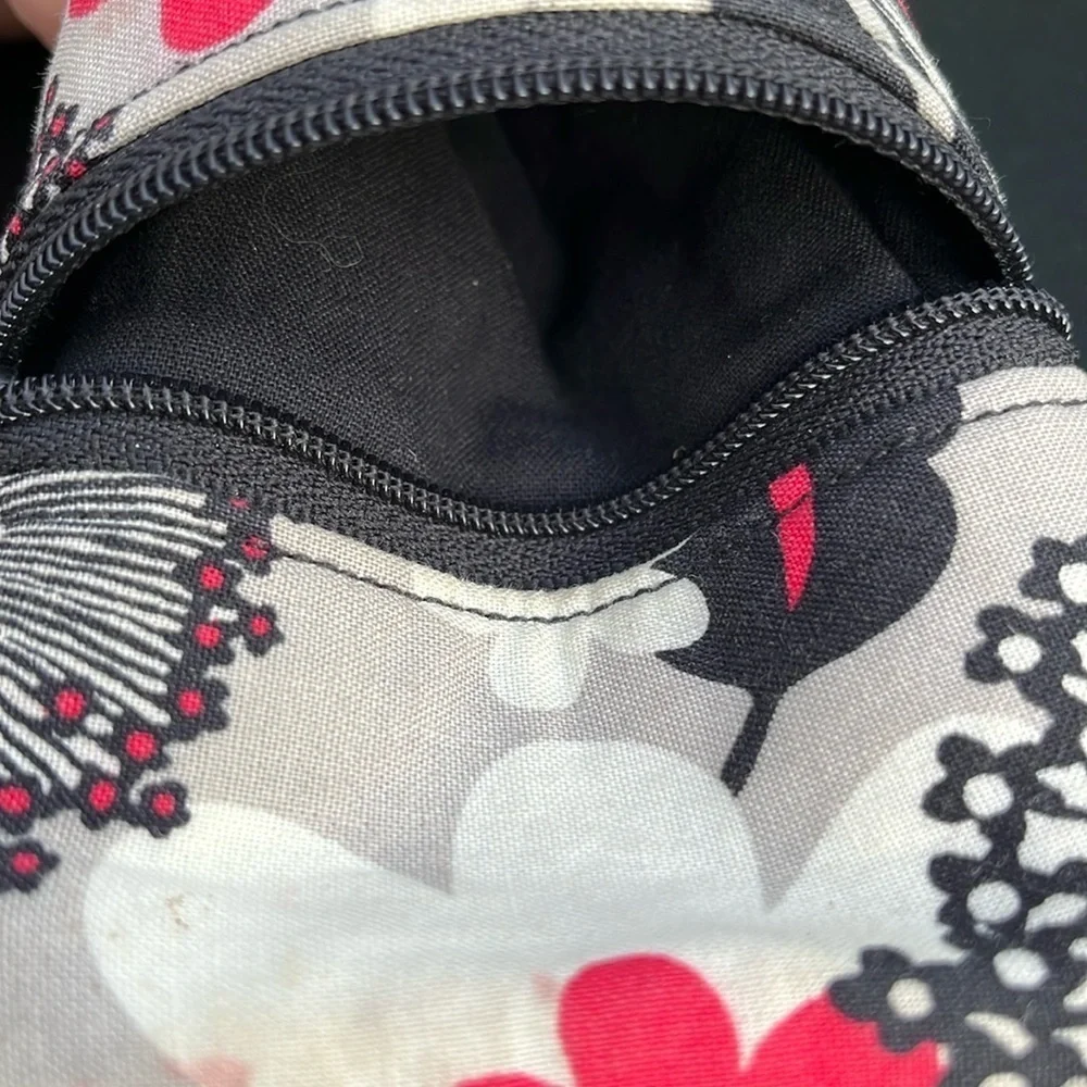 Le Pippin secure pouch adds
